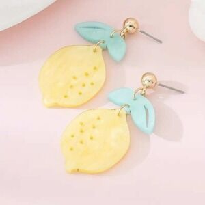 Lemon Drop Earrings Gold Tone‎ Yellow Fruit Dangle Drop Fun Novelty